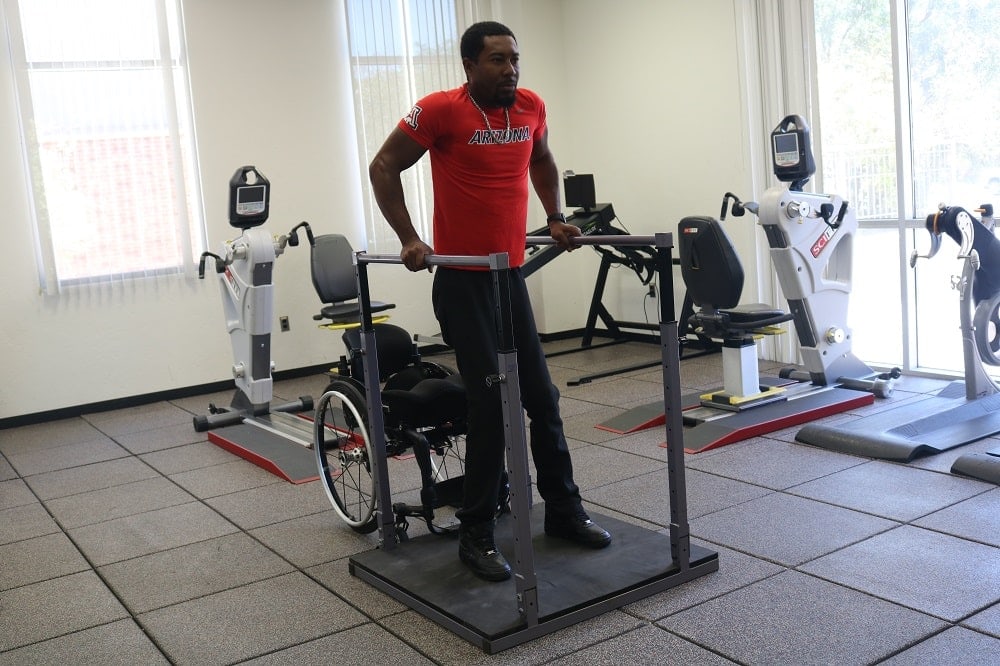 Anthony Lue - Using the Parallel Bars to Stand